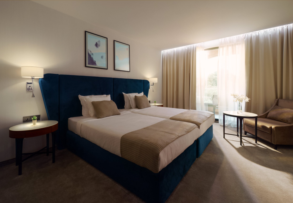 DSC09420-Edit-min-scaled